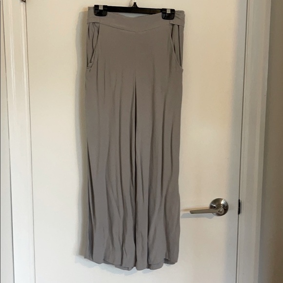 Aritzia Wilfred Faun Pant Size Small - Picture 3 of 5
